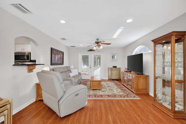 938 JOANNA LANE, The Villages, FL 32162