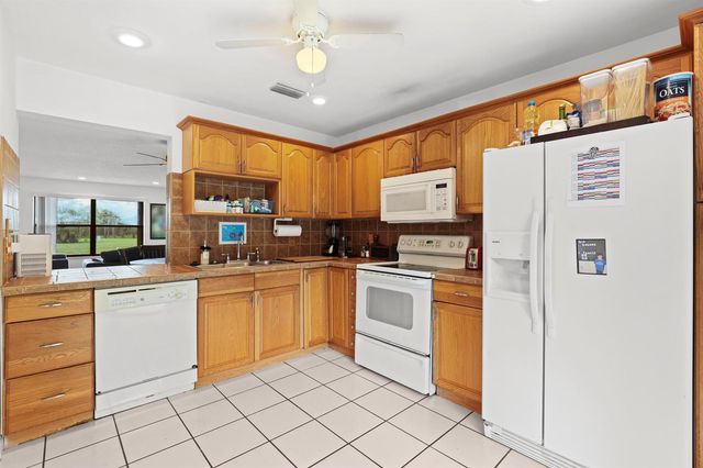 12970 Dartford Trail 6, Wellington, FL 33414