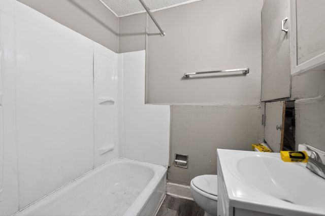 4033 CLEARPOOL CIRCLE RD, Memphis, TN 38118