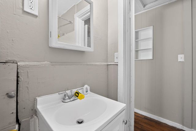 4033 CLEARPOOL CIRCLE RD, Memphis, TN 38118