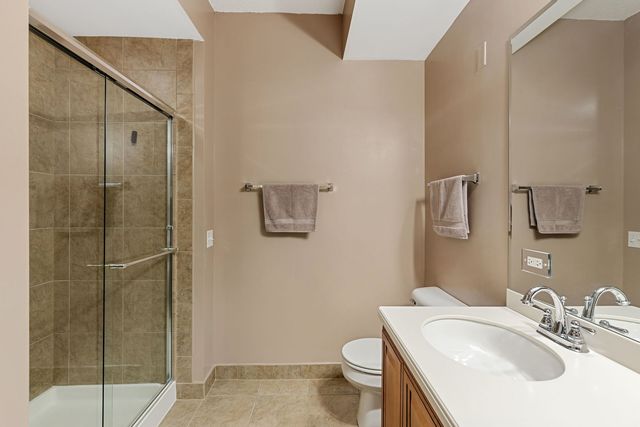 100 S Emerson Street 205, Mount Prospect, IL 60056