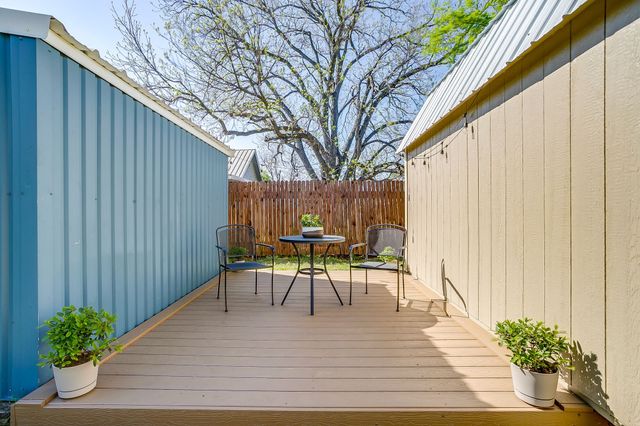 303 Gandy Street, Lipan, TX 76462