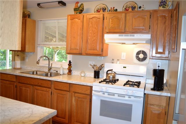 833 Dewitt Road, Webster, NY 14585
