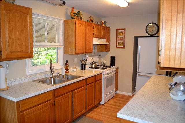 833 Dewitt Road, Webster, NY 14585