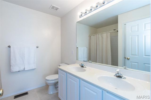 1007 Arbor Pointe Drive, Manchester, MO 63088