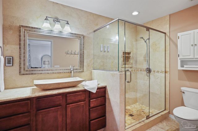 5111 Keystone Dr, Gulf Breeze, FL 32563