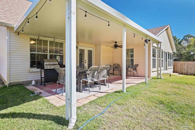 5111 Keystone Dr, Gulf Breeze, FL 32563