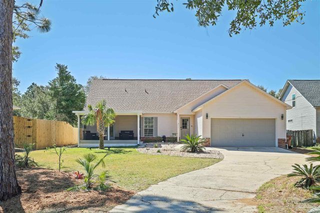 5111 Keystone Dr, Gulf Breeze, FL 32563