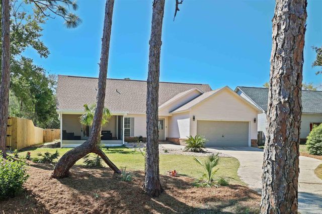 5111 Keystone Dr, Gulf Breeze, FL 32563