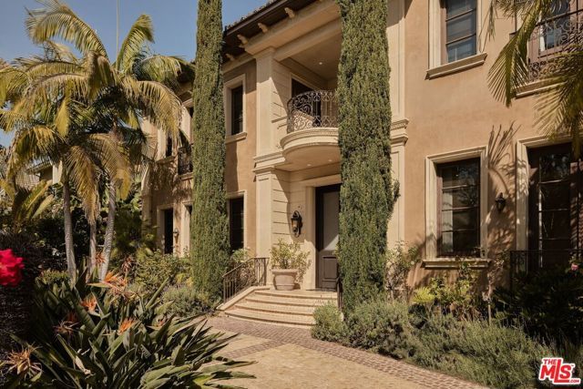 614 N Palm Drive, Beverly Hills, CA 90210