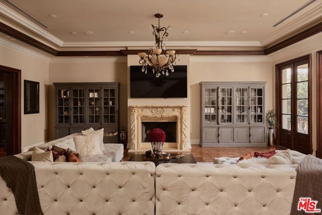 614 N Palm Drive, Beverly Hills, CA 90210