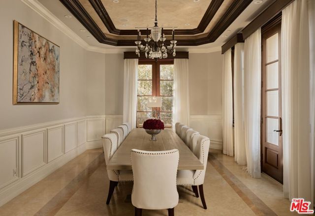 614 N Palm Drive, Beverly Hills, CA 90210