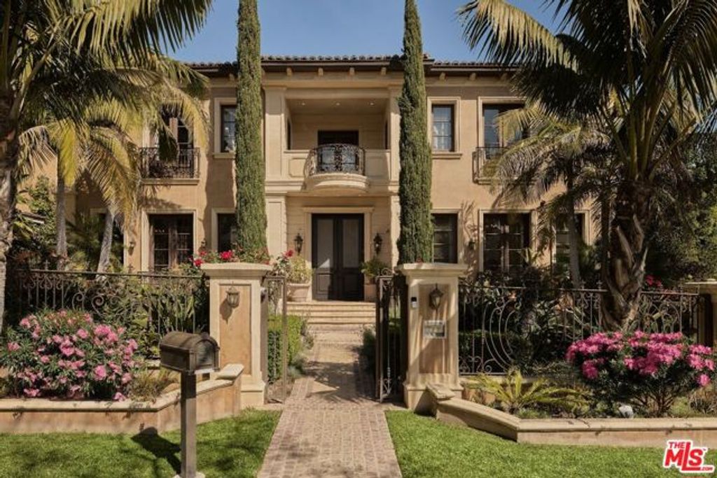 614 N Palm Drive, Beverly Hills, CA 90210