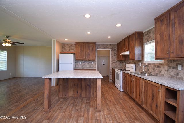 2564 Old River Road, Greenville, NC 27834