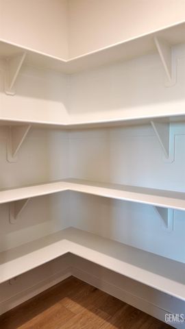 7313 Cryosphere Street, Bakersfield, CA 93311