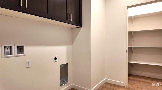 7313 Cryosphere Street, Bakersfield, CA 93311