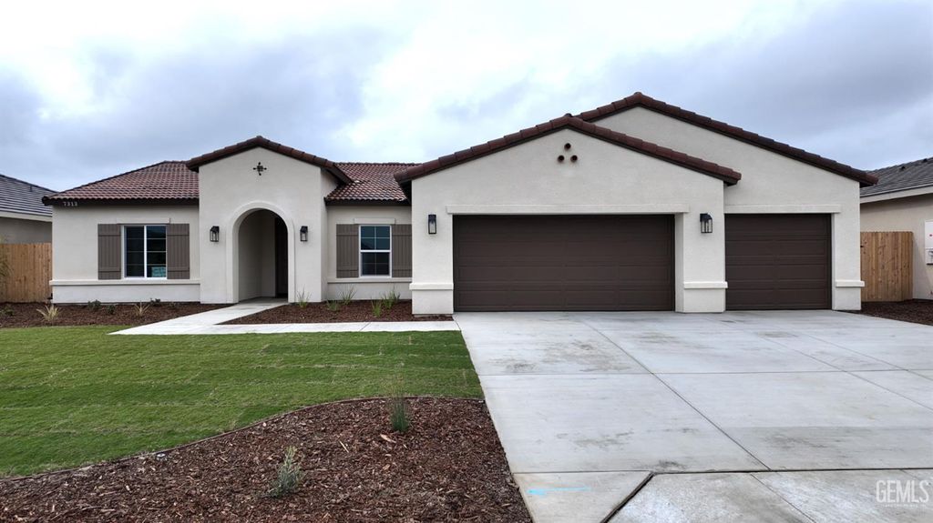 7313 Cryosphere Street, Bakersfield, CA 93311