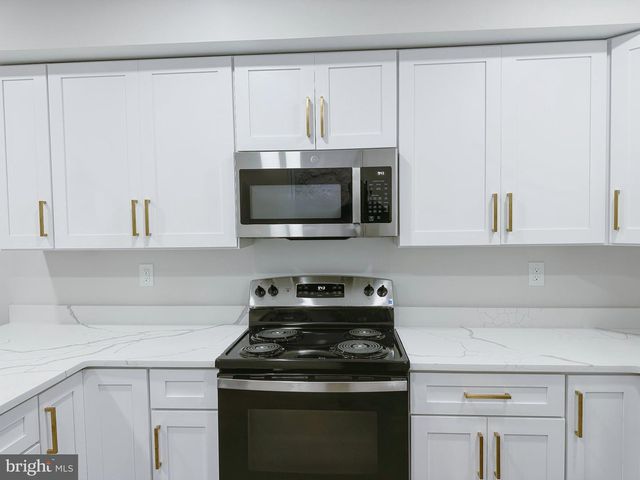 1110 W LOMBARD ST, Baltimore, MD 21223