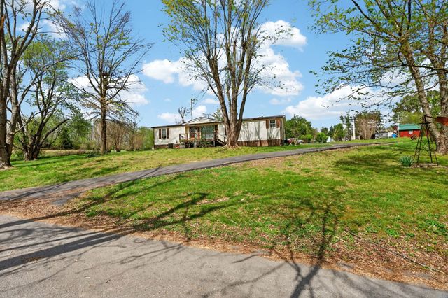 195 Mitchell Rd, Portland, TN 37148
