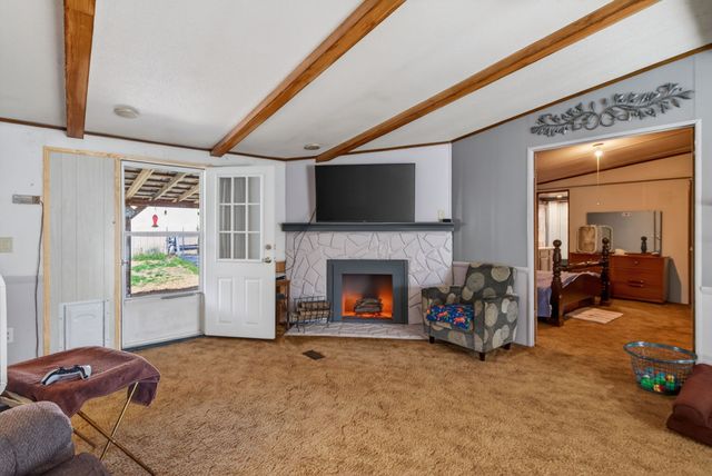 195 Mitchell Rd, Portland, TN 37148