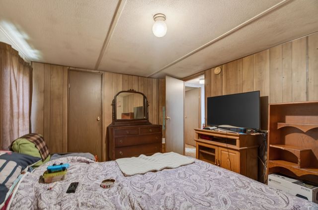 195 Mitchell Rd, Portland, TN 37148