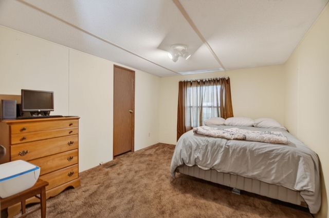 195 Mitchell Rd, Portland, TN 37148