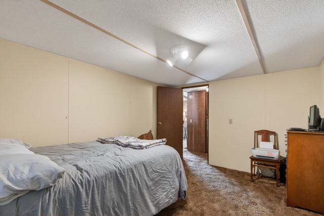 195 Mitchell Rd, Portland, TN 37148