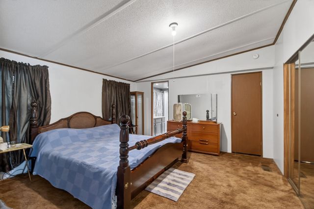 195 Mitchell Rd, Portland, TN 37148