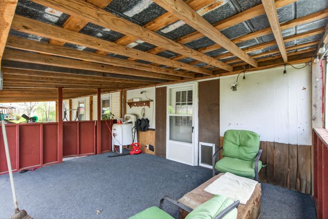 195 Mitchell Rd, Portland, TN 37148