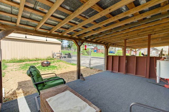 195 Mitchell Rd, Portland, TN 37148