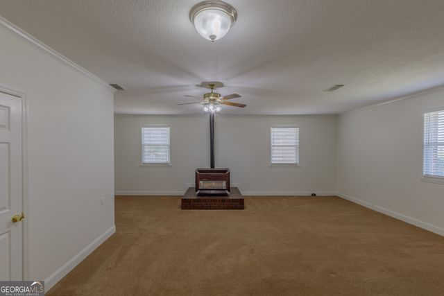 177 W Reed Road, Lafayette, GA 30728