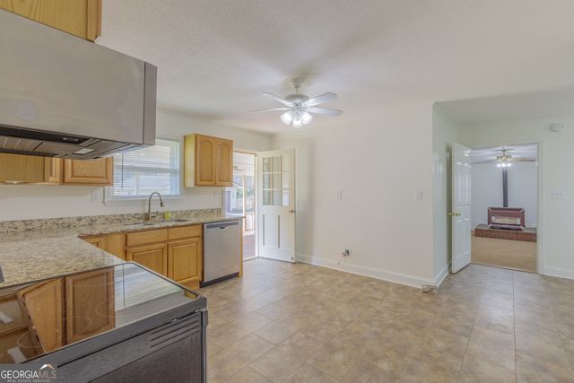 177 W Reed Road, Lafayette, GA 30728