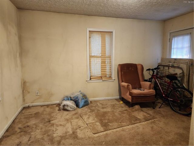 75 W Virginia AVE, Hampton, VA 23663