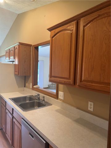 9569 Country Path Trail, Miamisburg, OH 45342