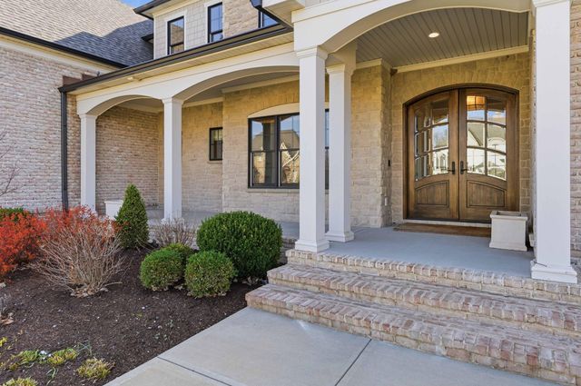 2584 Cayman Heights, Lexington, KY 40509