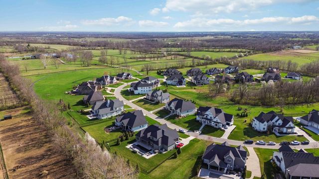 2584 Cayman Heights, Lexington, KY 40509