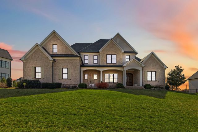 2584 Cayman Heights, Lexington, KY 40509