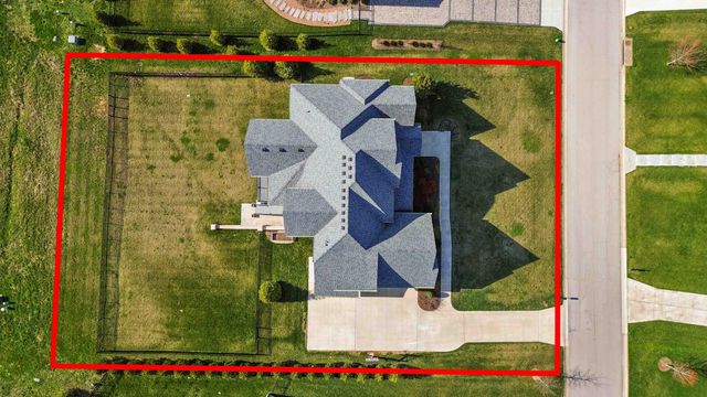 2584 Cayman Heights, Lexington, KY 40509