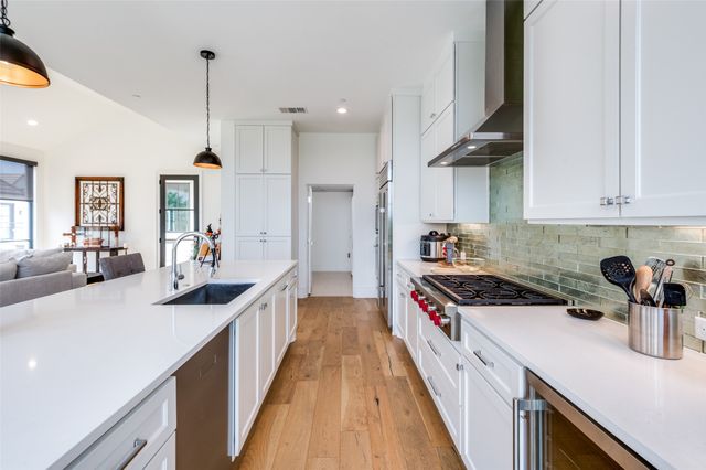 5270 Town and Country 326, Frisco, TX 75034
