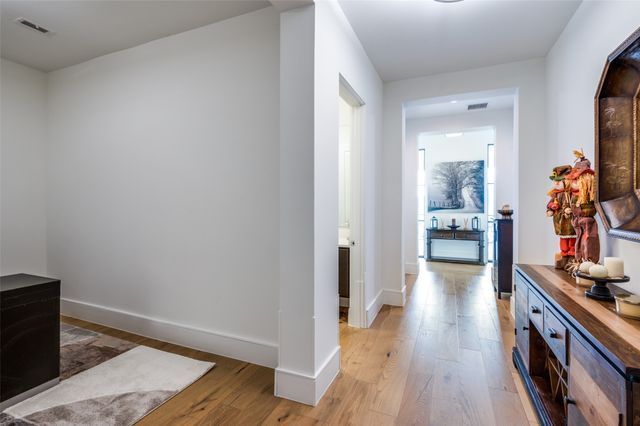 5270 Town and Country 326, Frisco, TX 75034