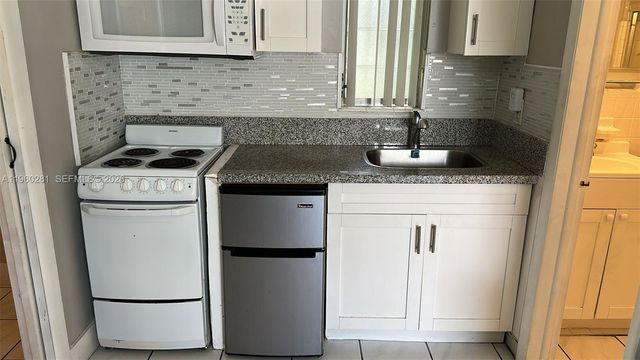 90 Isle Of Venice Dr 7, Fort Lauderdale, FL 33301