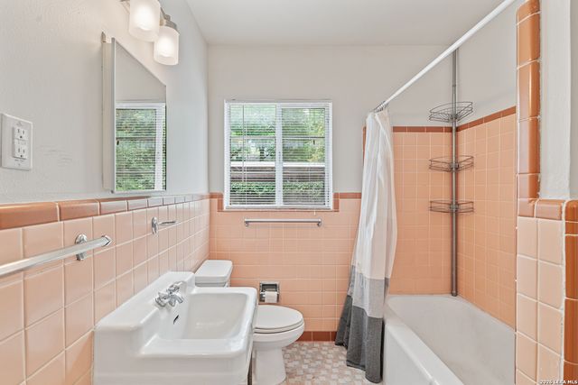417 W Gramercy Place, San Antonio, TX 78212