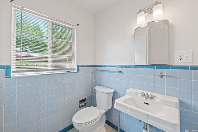 417 W Gramercy Place, San Antonio, TX 78212