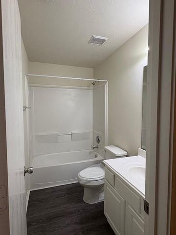19802 Falling Stream Drive, Tomball, TX 77375