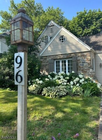 96 Pickford Ave, Phillipsburg Town, NJ 08865