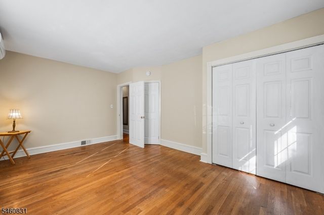 96 Pickford Ave, Phillipsburg Town, NJ 08865