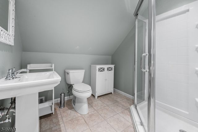 96 Pickford Ave, Phillipsburg Town, NJ 08865