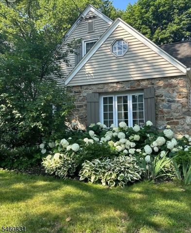 96 Pickford Ave, Phillipsburg Town, NJ 08865