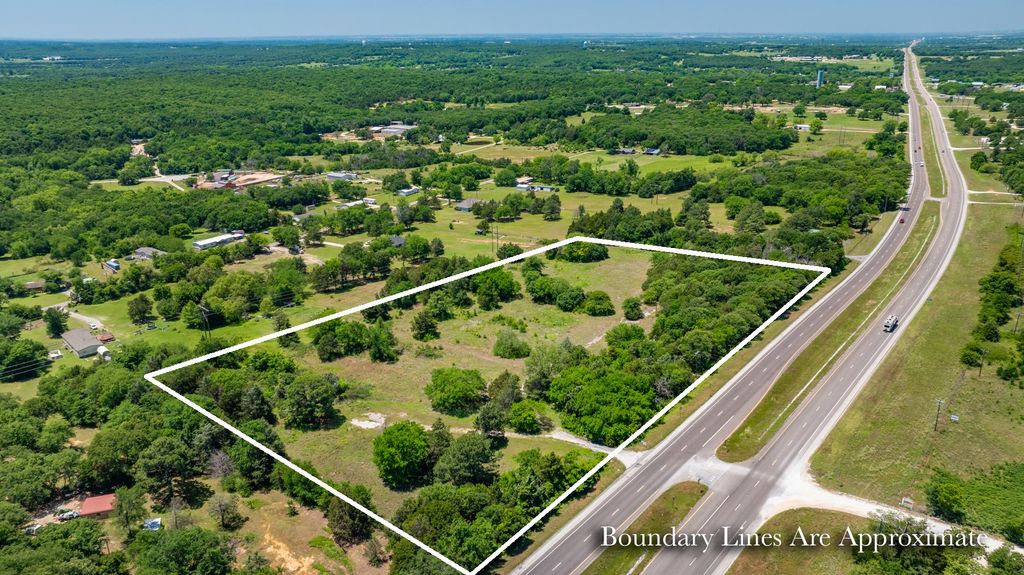 8646 S Highway 82, Gainesville, TX 76240