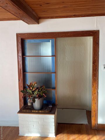 11 Fifth Avenue, Newburgh, NY 12550